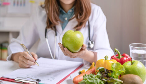 Errores comunes en nutrición en oficina y hábitos diarios