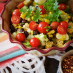 Comida saludable: ensalada colorida