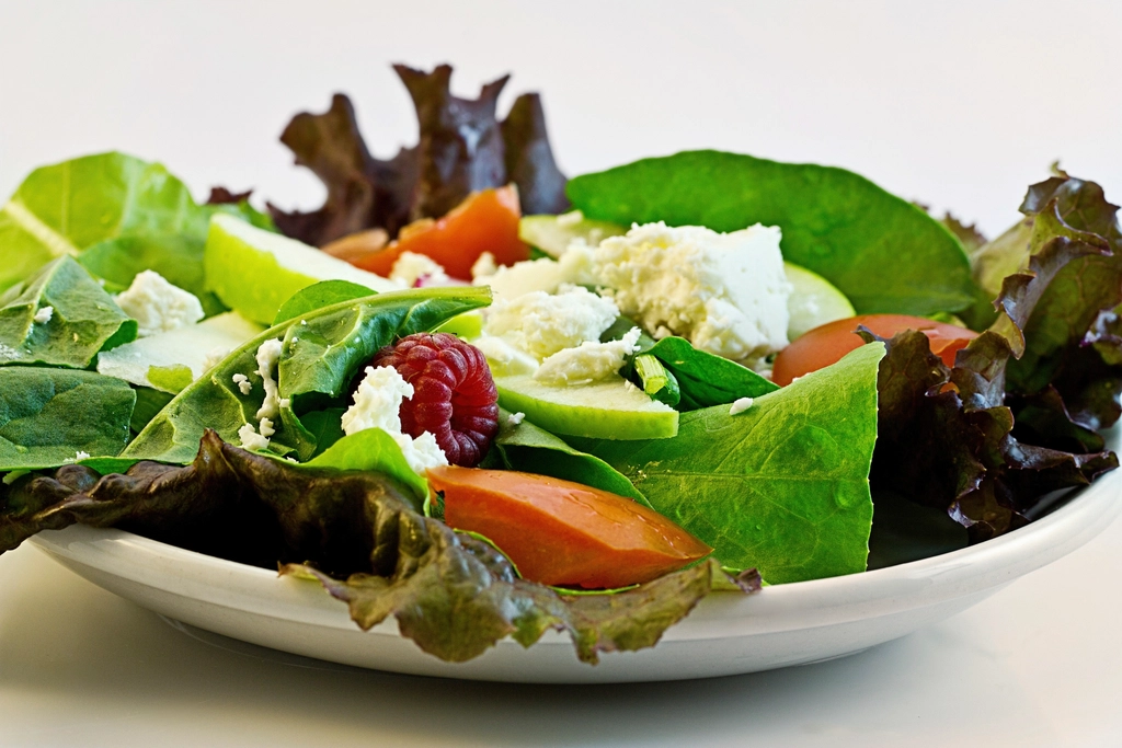 Ensalada fresca para dieta saludable