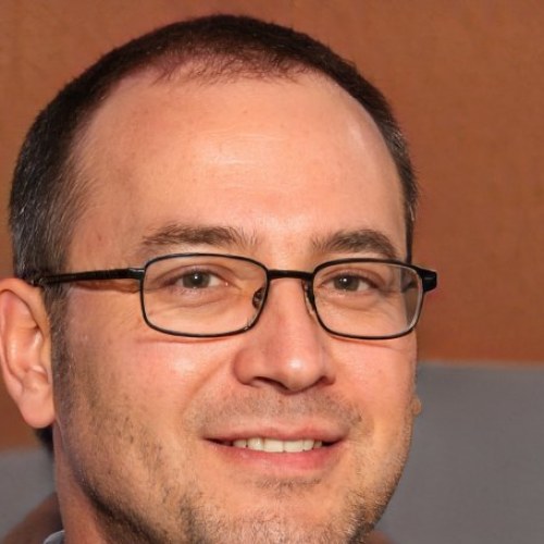 Dr. Santiago Hoffmann Becker
