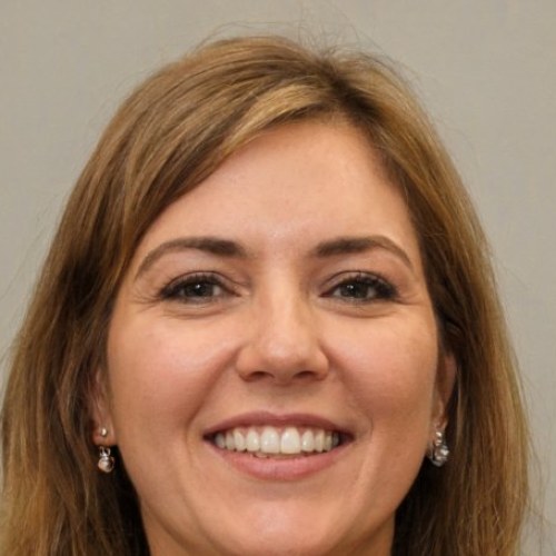 Dra. Agostina Longo
